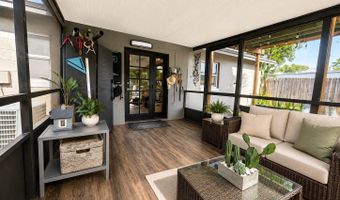 1050 Blackwood St, Altamonte Springs, FL 32701