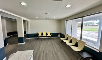 1601 E 53rd St, Anderson, IN 46013