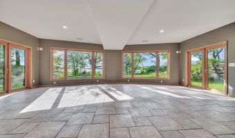 1011 Hwy 15, Armstrong, IA 50514