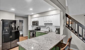 5266 Beechwood Rd, Blakeslee, PA 18610