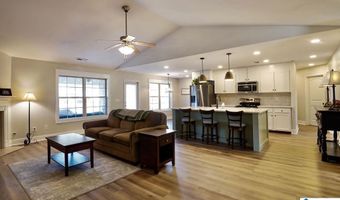 325 GOLDEN MEADOWS Pl, Alabaster, AL 35007