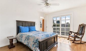 7029 Arizona Ave, Los Angeles, CA 90045