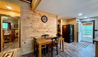 8 Breezy Knoll Ln, Baileyville, ME 04694