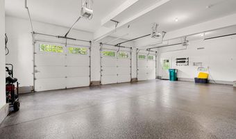 10 Lilac Ct, Bedford, NH 03110