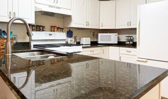 26 Edgewood Dr, Allenstown, NH 03275