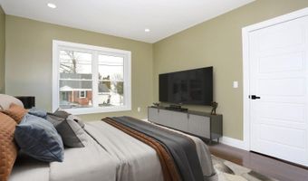 46 Phelps Ave, Bergenfield, NJ 07621