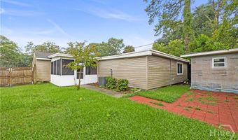 2206 N Fernwood Dr, Savannah, GA 31404