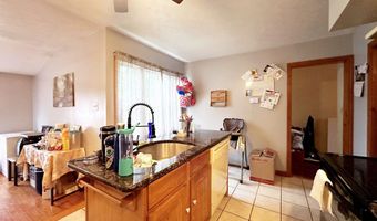 29 Hooker Rd, Bridgeport, CT 06610