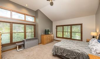 639 Wood Fern Dr, Ballwin, MO 63021