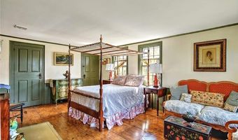 324 Pleasant St, East Providence, RI 02916