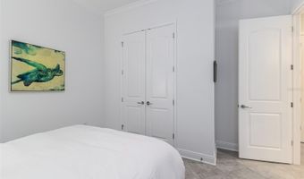 5330 SILVER SUN Dr, Apollo Beach, FL 33572