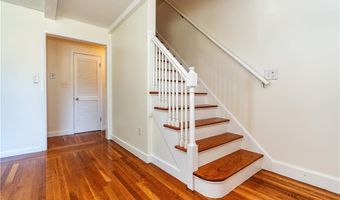 11 Bellevue Dr, Cranston, RI 02920