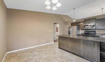 1386 Arden View Dr, Arden Hills, MN 55112
