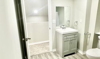 1411 S VanBuren St, Auburn, IN 46706
