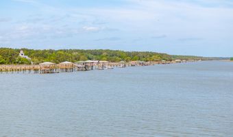 8042 Mariners Lndg, Awendaw, SC 29429