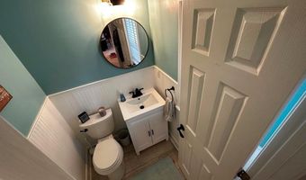11640 Vista Forest Dr, Alpharetta, GA 30005