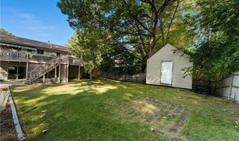 37 Carriage Rd, Cranston, RI 02920