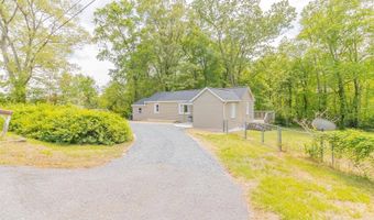 1816 Maple Ln, Accokeek, MD 20607