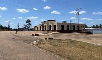 1410 Apache Dr, McComb, MS 39648