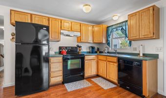 14 Plummer Rd, Bedford, NH 03110