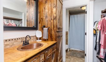 231 Dunn Ln, Lamoille, NV 89828