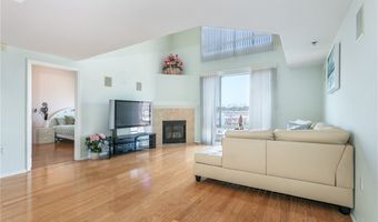 580 W Main St 323, Alhambra, CA 91801