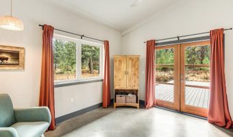19354 Kiowa Rd, Bend, OR 97702