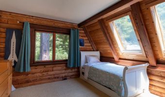 28581 Navarro Ridge Rd, Albion, CA 95410