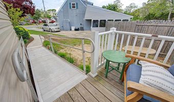 125 Meadowview Ave, Absecon, NJ 08201