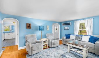 1812 Old Louisquisset Pike, Lincoln, RI 02865