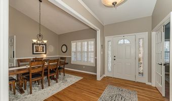 414 Arbor Glen Dr, Ballwin, MO 63021