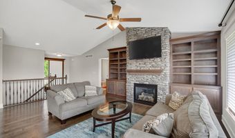 2027 NW 24th St, Ankeny, IA 50023