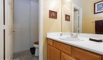 672 Hitchen Post Dr, Henderson, NV 89011