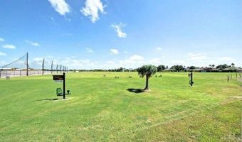 912 Palm Dr, Alamo, TX 78516