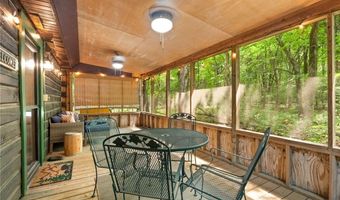 3330 Shamrock Ln, Birdseye, IN 47513