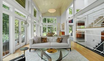 103 Long View Dr, Becket, MA 01223