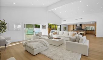 4230 Alonzo Ave, Encino, CA 91316