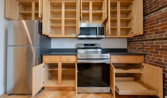 130 Main St 2D, Canton, CT 06019