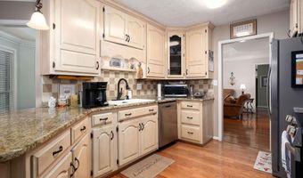 140 GREENFIELD Ln, Alabaster, AL 35007