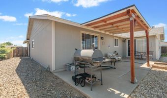 561 Yellow Jacket Rd, Dayton, NV 89403