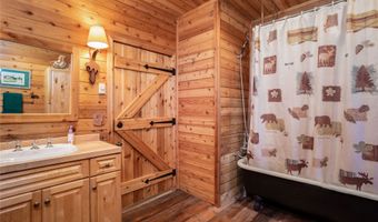 13518 Sylvan Dr, Bigfork, MT 59911