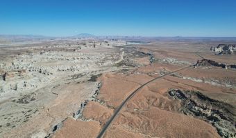 1328 E Lone Rock View Dr, Big Water, UT 84741