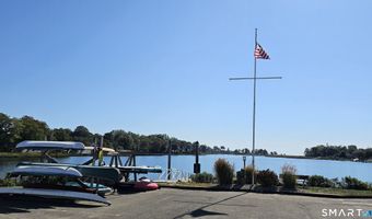 150 Beachview Ave 290, Bridgeport, CT 06605