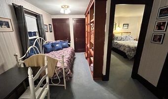 35 Dunning Blvd, Bangor, ME 04401