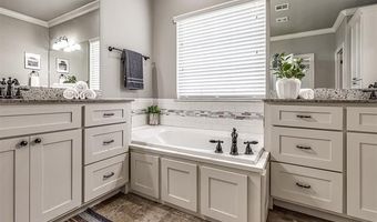 5507 Nottingham Pl, Bartlesville, OK 74006