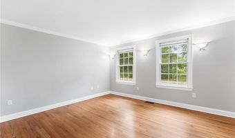 20 Wheelock Ave, Cranston, RI 02920