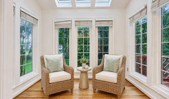 21208 HEDGEROW Ter, Ashburn, VA 20147