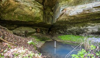 22 Still Hand Ln, Beattyville, KY 41311