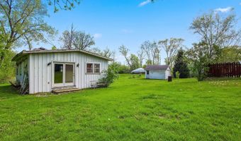 42177 N Lake Ave, Antioch, IL 60002