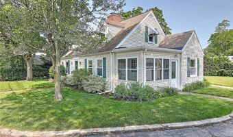10 Roosevelt Ave, Lincoln, RI 02865